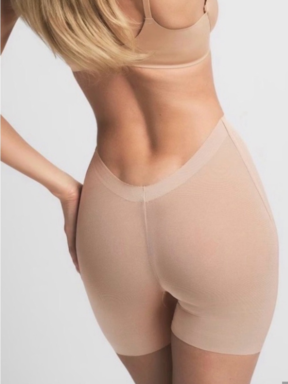 Skims Sheer Sculpt Low Back Short